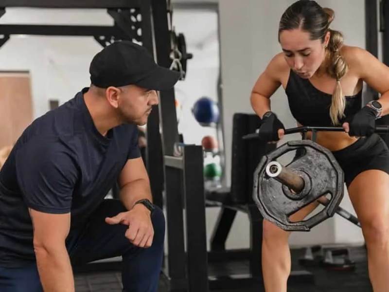 How Personal Gym Trainers in Singapore Manage Humidity-Induced Fatigue for Better Strength and Conditioning&nbsp;Results