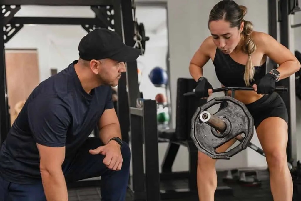 How Personal Gym Trainers in Singapore Manage Humidity-Induced Fatigue for Better Strength and Conditioning&nbsp;Results